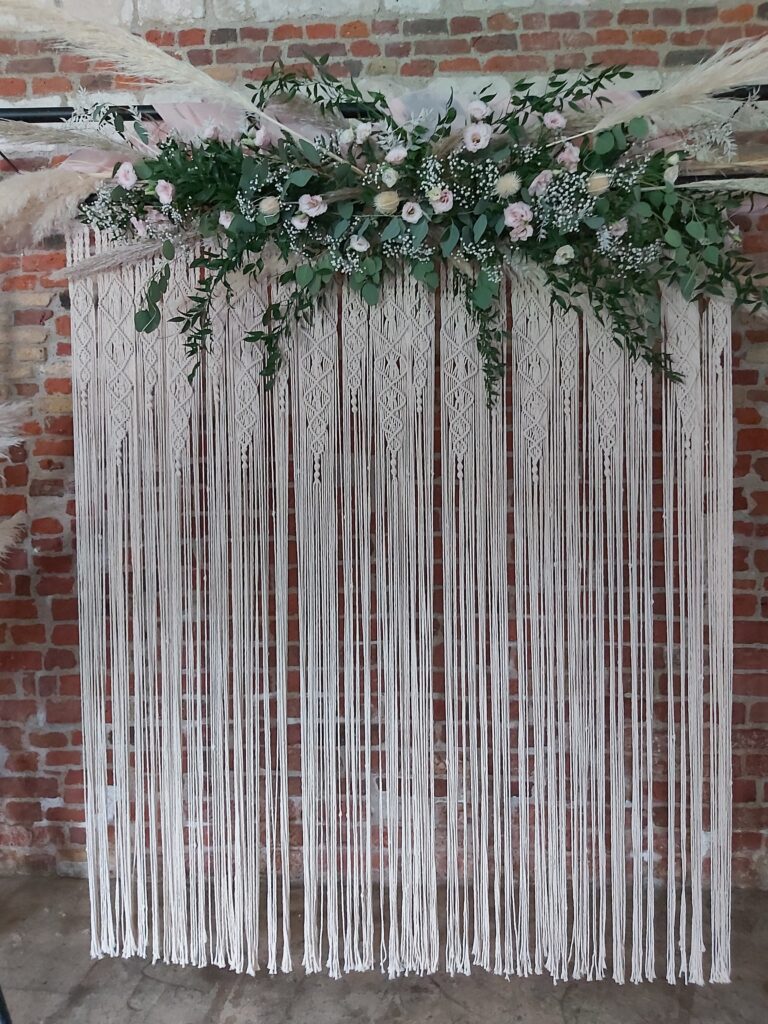 Suspension en macramé pour mariage