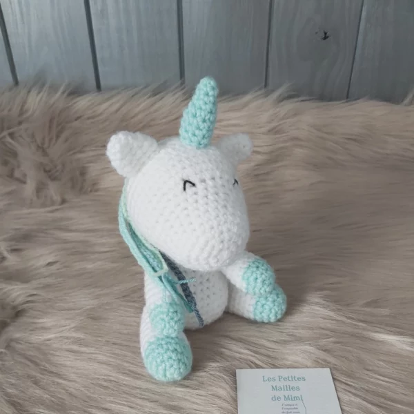 Licorne blanche et verte
