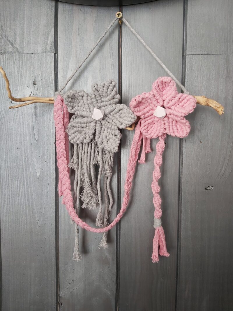 Suspension macramé rose et gris