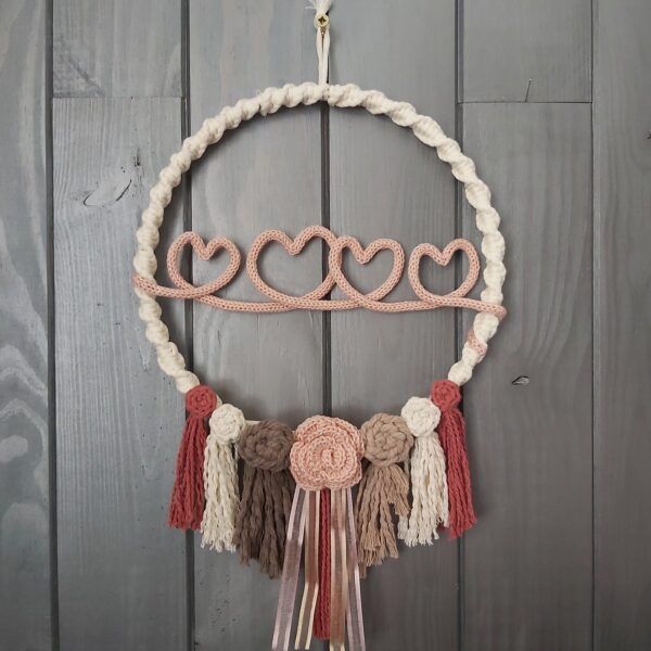suspension macramé tricotin coeurs