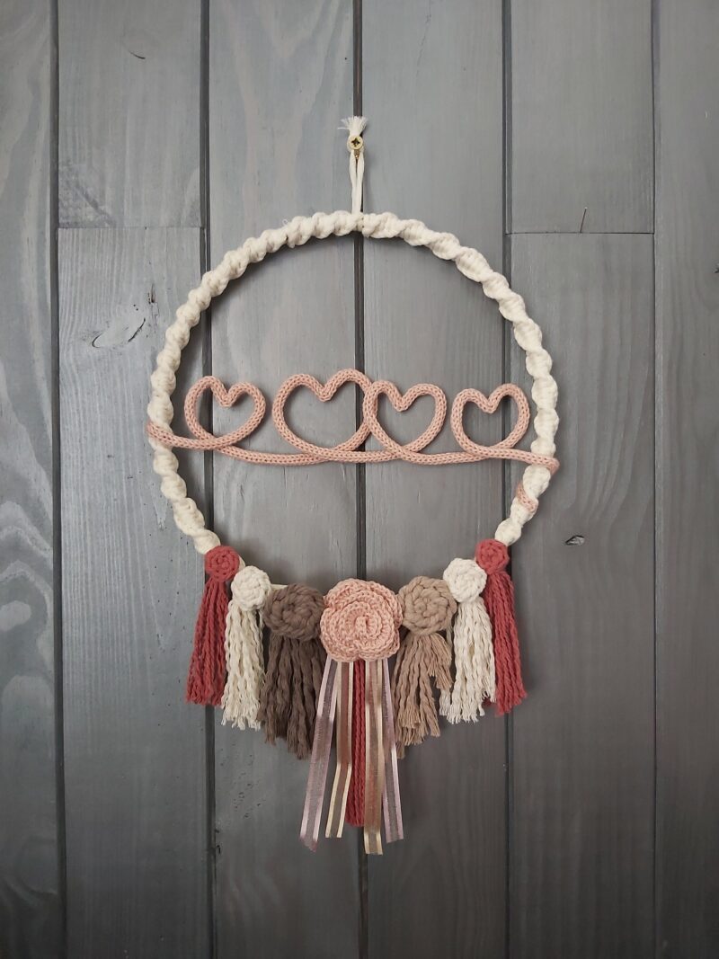 suspension macramé tricotin coeurs