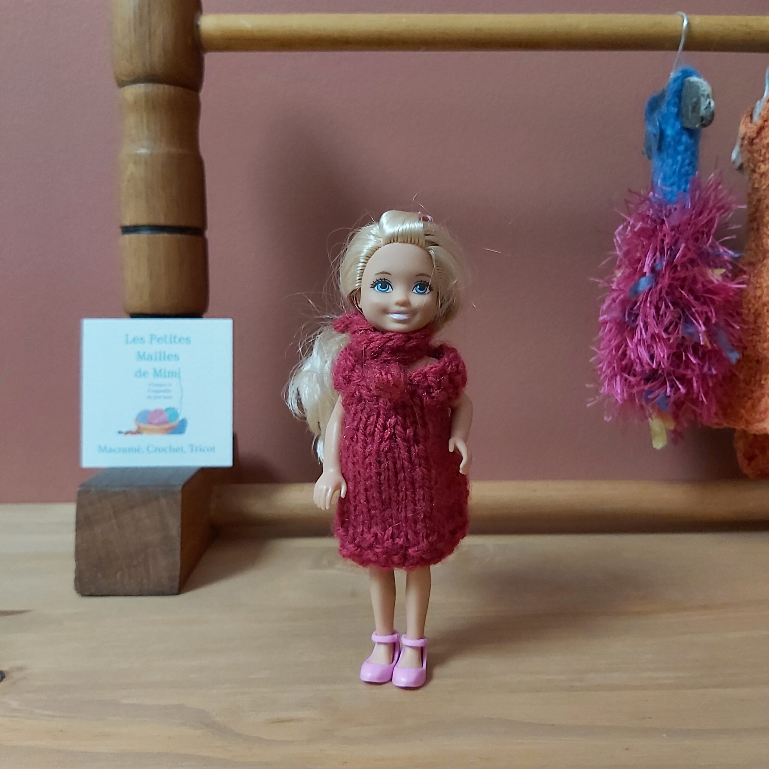 robe et écharpe rose Chelsea