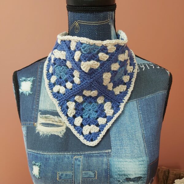 bandana bleu et écru