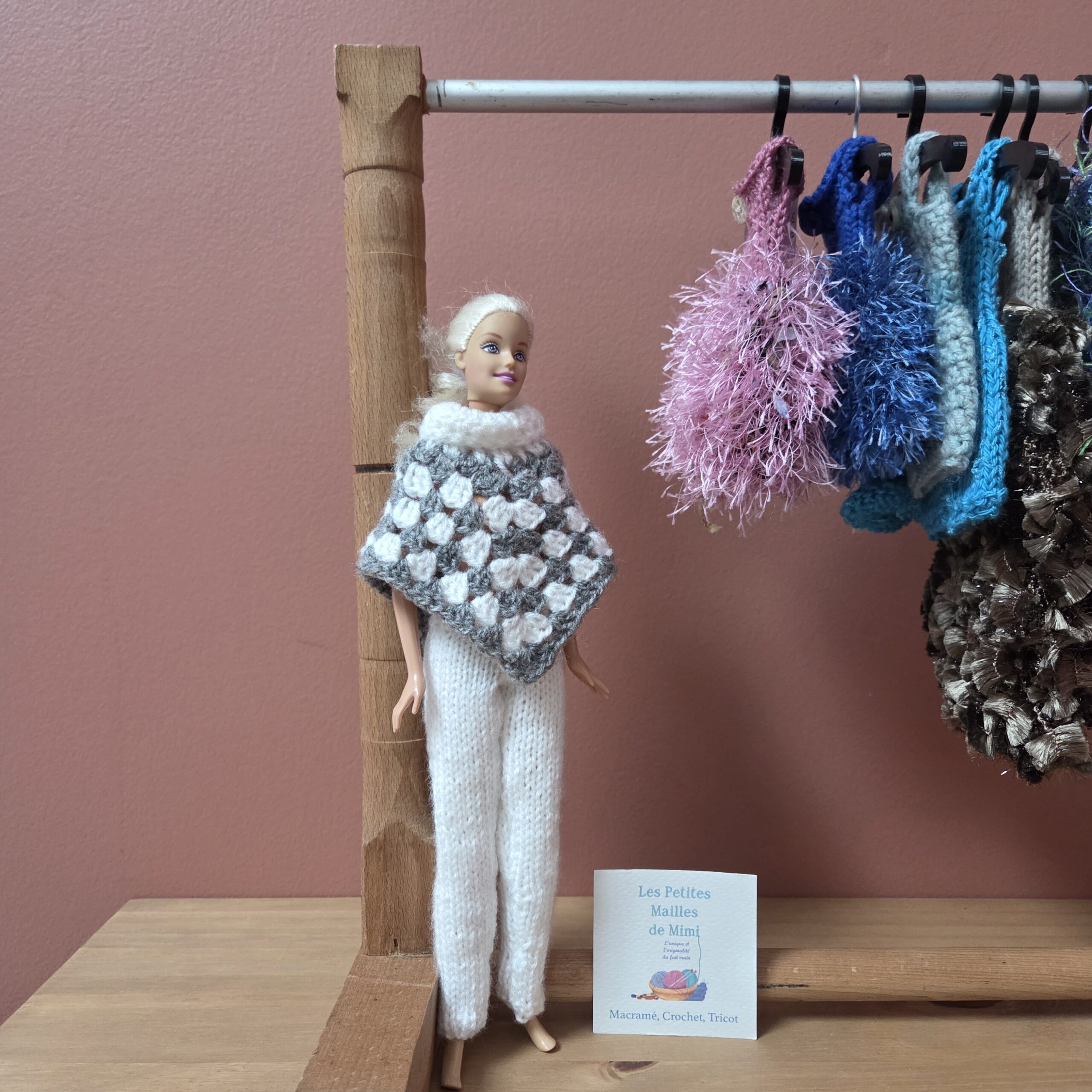 poncho pour Barbie