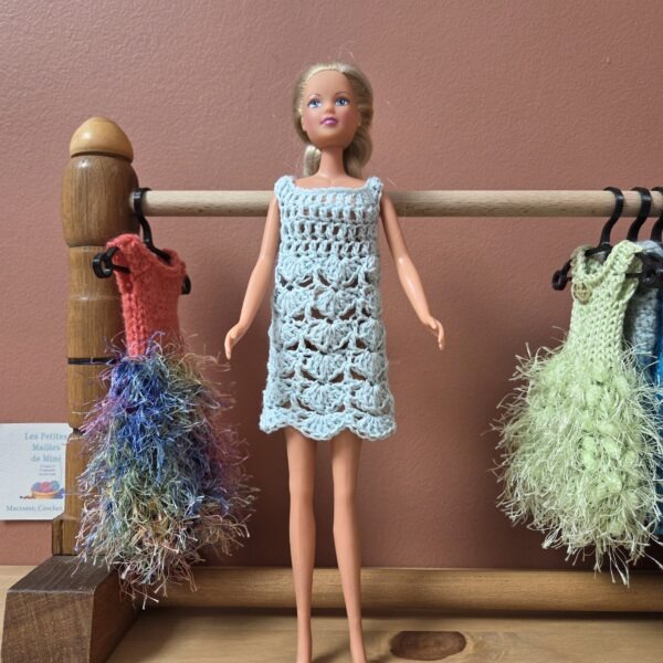 Robe vert eau pour barbie