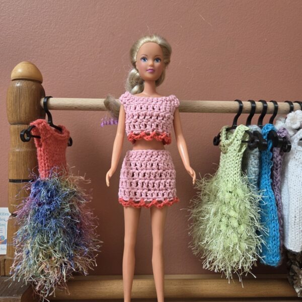 ensemble rose et corail pour Barbie